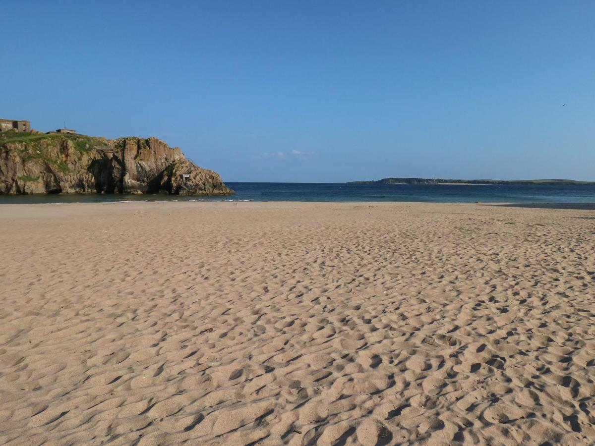 Stones Throw Villa Tenby Exterior photo